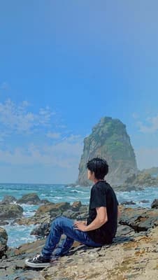 Ocean Rock Solitude wallpaper thumbnail