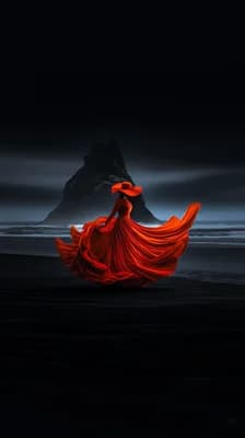 Red Lady Dancing wallpaper thumbnail